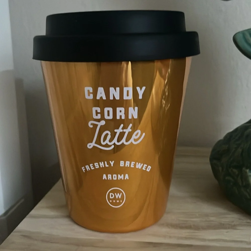 CANDY CORN LATTE CANDLE-NEW